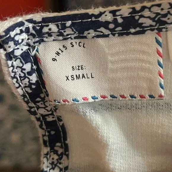 Anthropologie LIKE NEW ruffle sleeve top XS - Picture 4 of 11